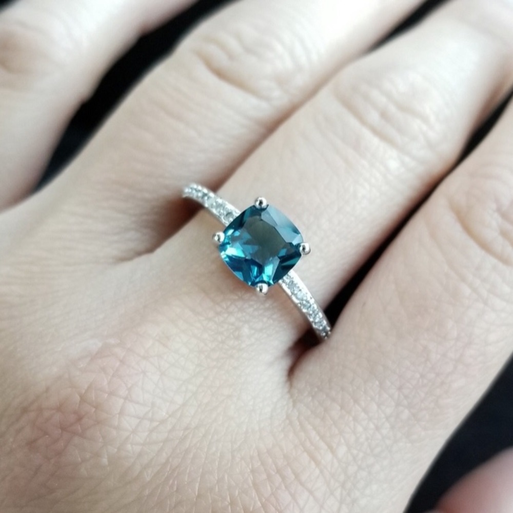 Sterling Silver Peacock Blue Tanzanite Ring - Picture 6 of 6